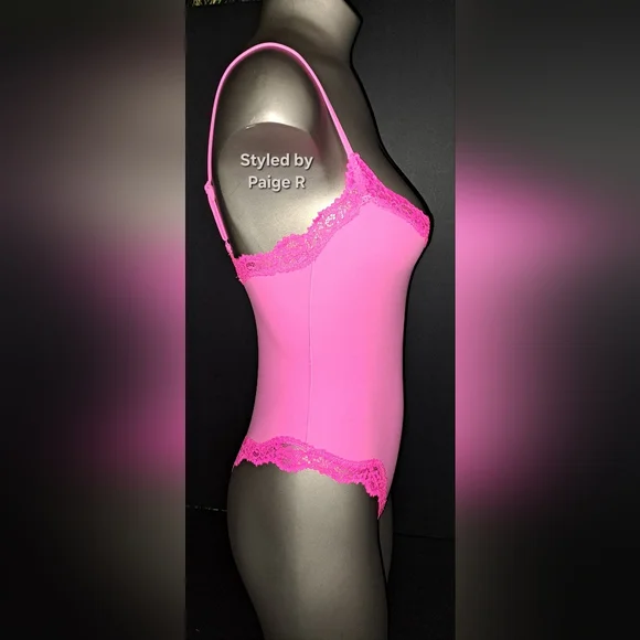 💕NWT SKIMS RARE HTF Fits Everybody Lace Cami Bodysuit Pink TAFFY MULTI S - Picture 2 of 9